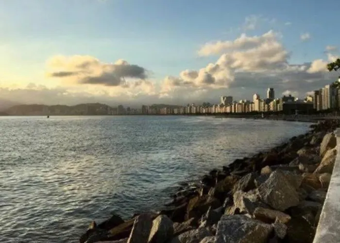 Lindo Apartamento Na Quadra Da Praia Em Santos